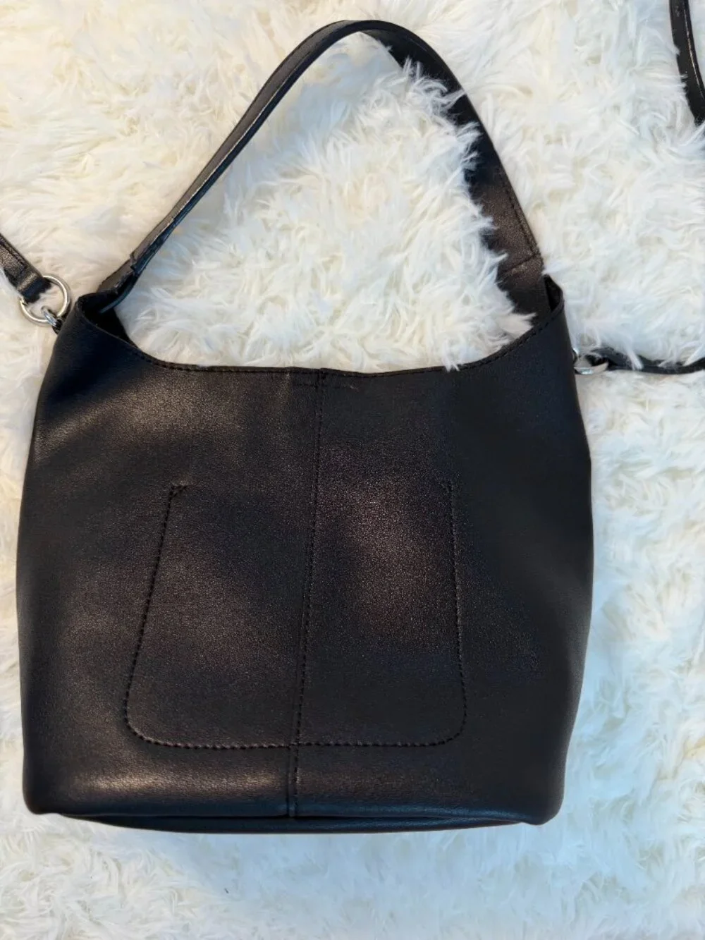 Vincis Bench Black Shoulder Bag